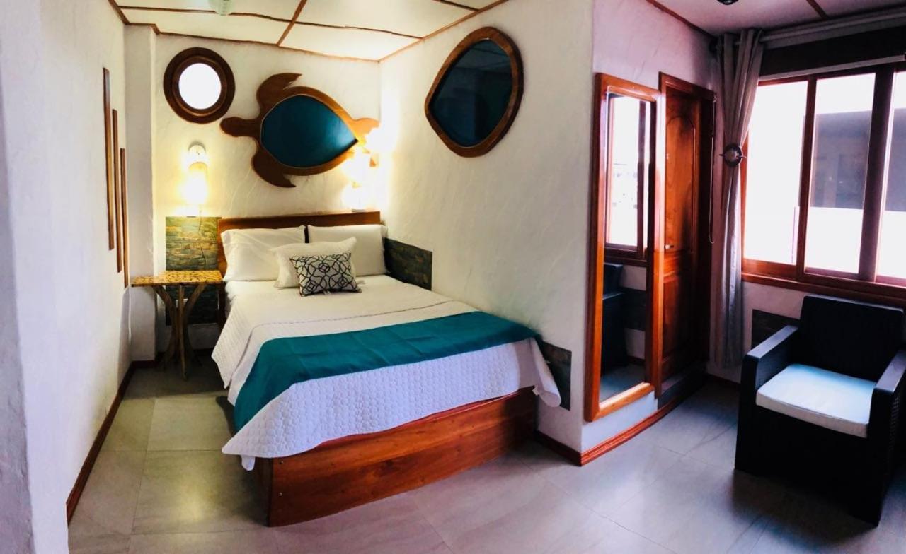 Casa Ocean Pier Acomodação com café da manhã Puerto Ayora  Exterior foto